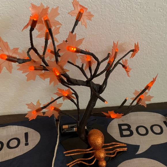 Holiday Fallhalloween Light Up Tree Poshmark
